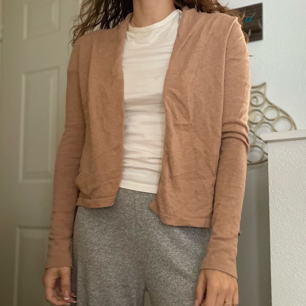 BCBGMAXAZRIA Merino Wool Crop Cardigan cut out back Tan‎ XS